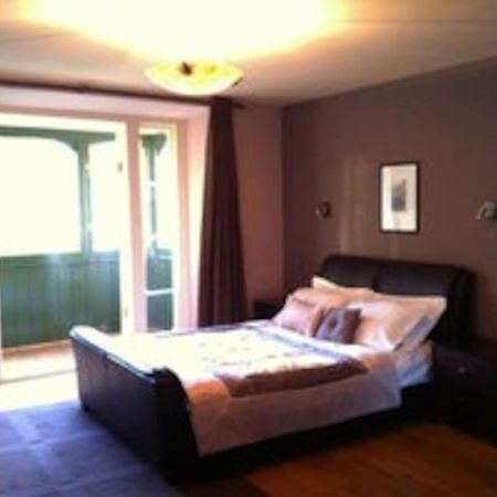 Huge Tenby Pet Friendly House Sleeps 14 エクステリア 写真